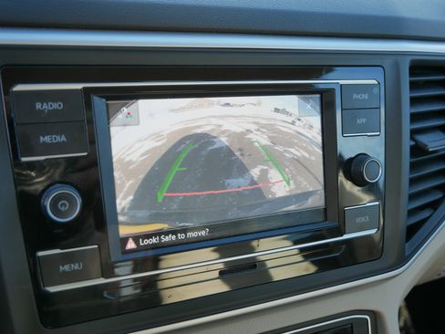 Used 2022 Volkswagen Atlas SE image 29