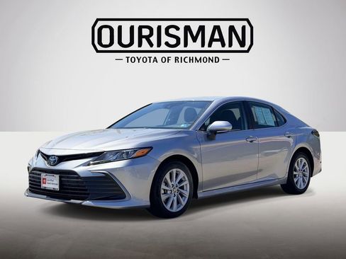 Certified 2024 Toyota Camry LE image 24