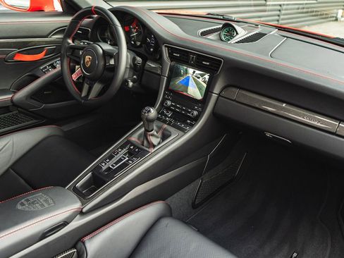 Used 2019 Porsche 911 Speedster image 12