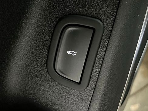 New 2026 Buick Enclave Sport Touring w/ Power Package AWD/4WD image 12