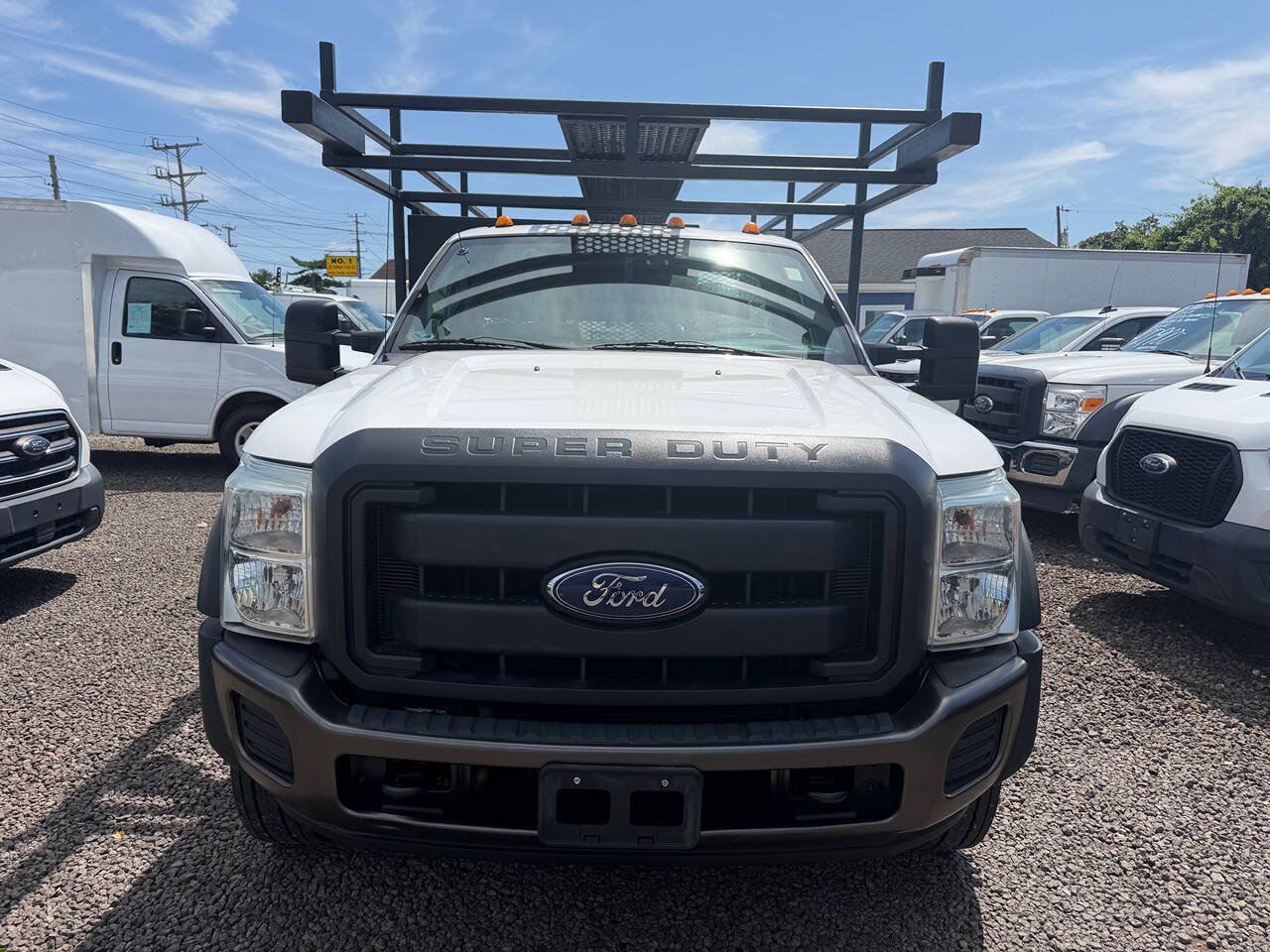Used 2015 Ford F550 2WD Regular Cab Super Duty image 2