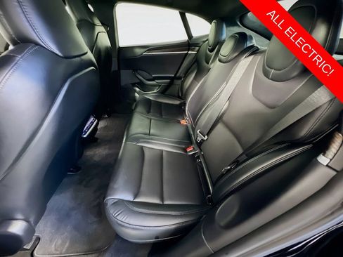 Used 2023 Tesla Model S AWD/4WD image 24