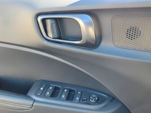 New 2026 Hyundai Venue SEL FWD image 28