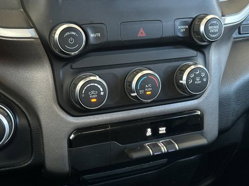 Used 2020 RAM 1500 Big Horn image 16