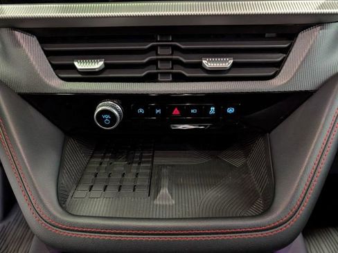 Used 2025 Ford Explorer ST image 23