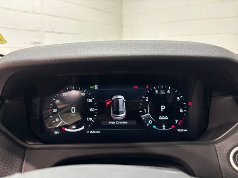 Used 2023 Land Rover Range Rover Velar S AWD/4WD image 18