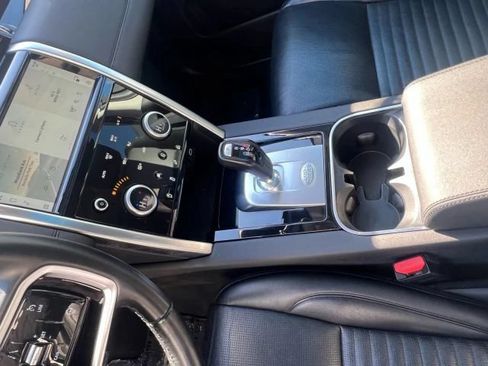Used 2021 Land Rover Discovery Sport SE AWD/4WD image 27
