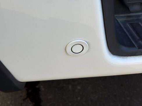 Used 2022 Chevrolet Colorado Z71 w/ Safety Package image 18