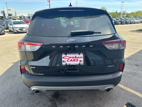Used 2021 Ford Escape SE AWD/4WD image 6