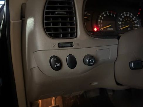 Used 2004 Toyota Tundra SR5 image 8