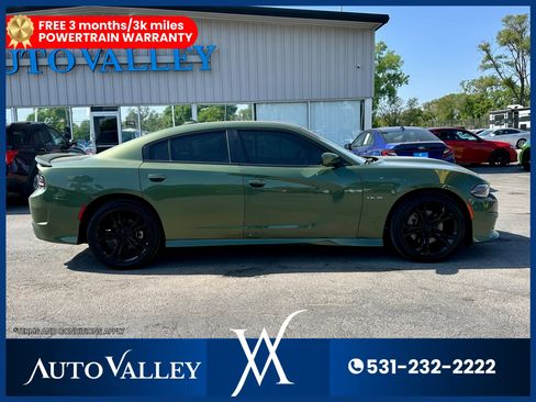 Used 2022 Dodge Charger R/T w/ Cold Weather Package RWD image 8