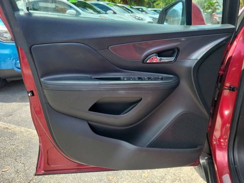 Used 2018 Buick Encore Essence FWD image 14
