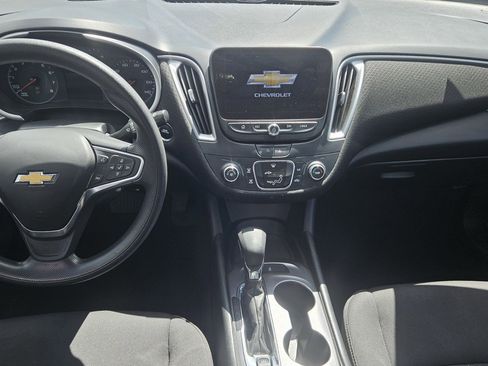 Used 2024 Chevrolet Malibu LS image 9