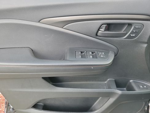 Certified 2024 Honda Passport TrailSport image 19