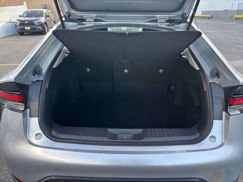 Used 2025 Toyota Prius LE image 27