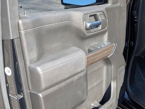 Used 2021 Chevrolet Silverado 1500 LT image 14