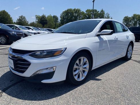 Used 2023 Chevrolet Malibu LT FWD image 1