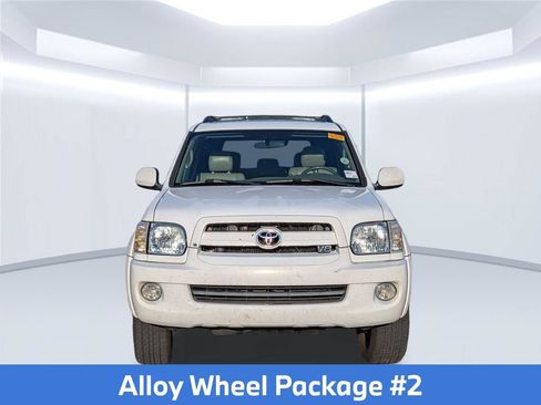 Used 2007 Toyota Sequoia SR5 w/ Preferred Pkg RWD image 9