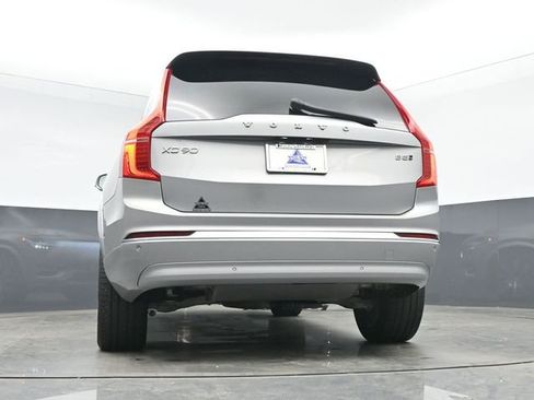 Used 2023 Volvo XC90 B5 Plus AWD/4WD image 16