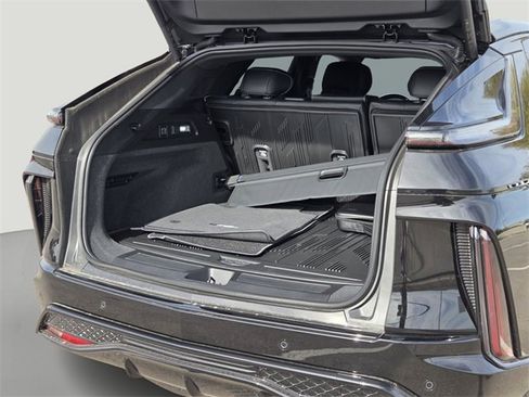 New 2026 Cadillac Lyriq V w/ LPO, Red Accent Package image 17