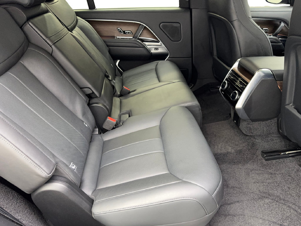 Used 2022 Land Rover Range Rover Long Wheelbase SE AWD/4WD image 42