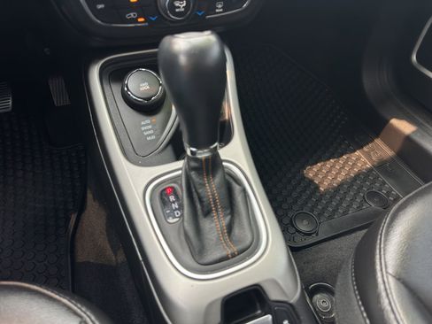 Used 2018 Jeep Compass Latitude w/ Popular Equipment Group image 19