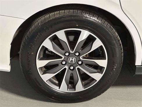 Certified 2023 Honda Odyssey EX-L image 12