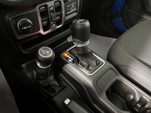Used 2026 Jeep Wrangler Unlimited Sport AWD/4WD image 35