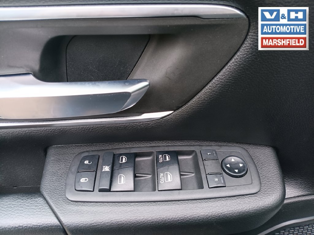 Used 2019 RAM 1500 Big Horn AWD/4WD image 19