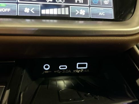 Used 2023 Subaru Legacy Touring XT AWD/4WD image 18