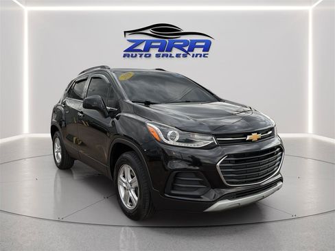 Used 2019 Chevrolet Trax LT w/ LT Convenience Package AWD/4WD image 9