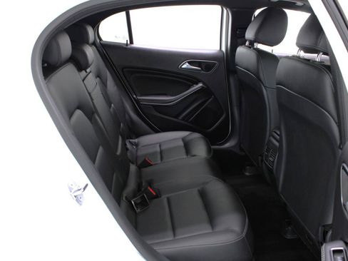 Used 2020 Mercedes-Benz GLA 250 w/ Convenience Package image 44