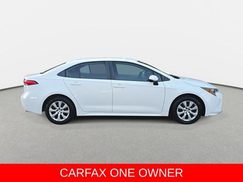 Used 2022 Toyota Corolla LE FWD image 4