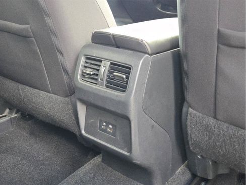 Used 2021 Nissan Rogue SV AWD/4WD image 37