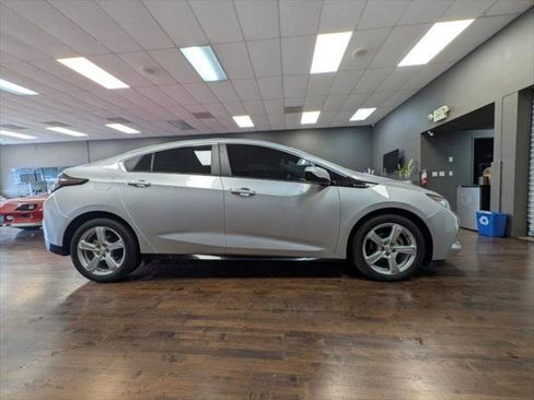 Used 2018 Chevrolet Volt LT image 5