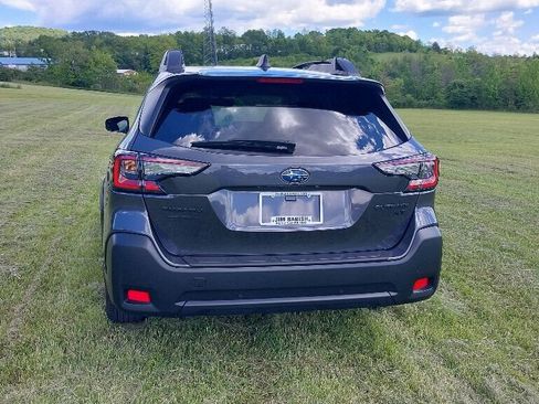 Used 2025 Subaru Outback Onyx Edition XT AWD/4WD image 4