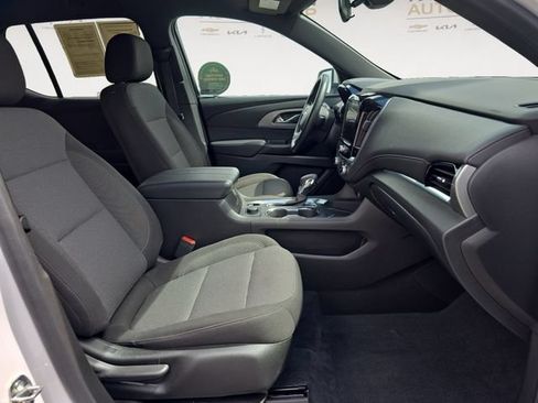 Used 2023 Chevrolet Traverse LT AWD/4WD image 15