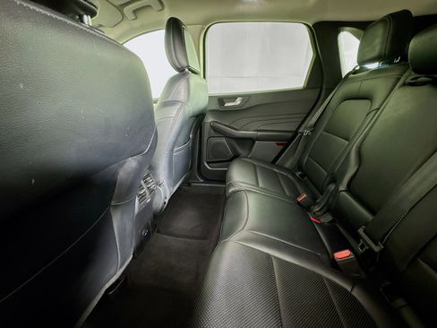 Used 2021 Ford Escape SEL image 30