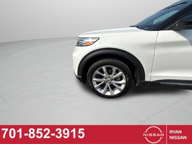 Used 2023 Ford Explorer Platinum w/ Technology Package AWD/4WD image 28