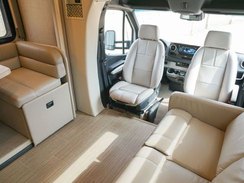 Used 2020 Mercedes-Benz Sprinter 3500 image 29