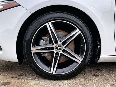 Used 2019 Mercedes-Benz A 220 4MATIC image 12