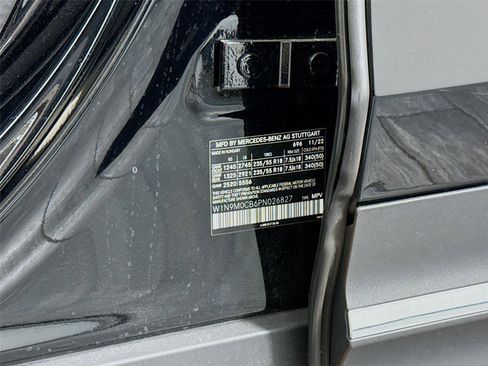 Used 2023 Mercedes-Benz EQB 250+ image 36