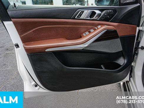 Used 2025 BMW X7 xDrive40i image 54