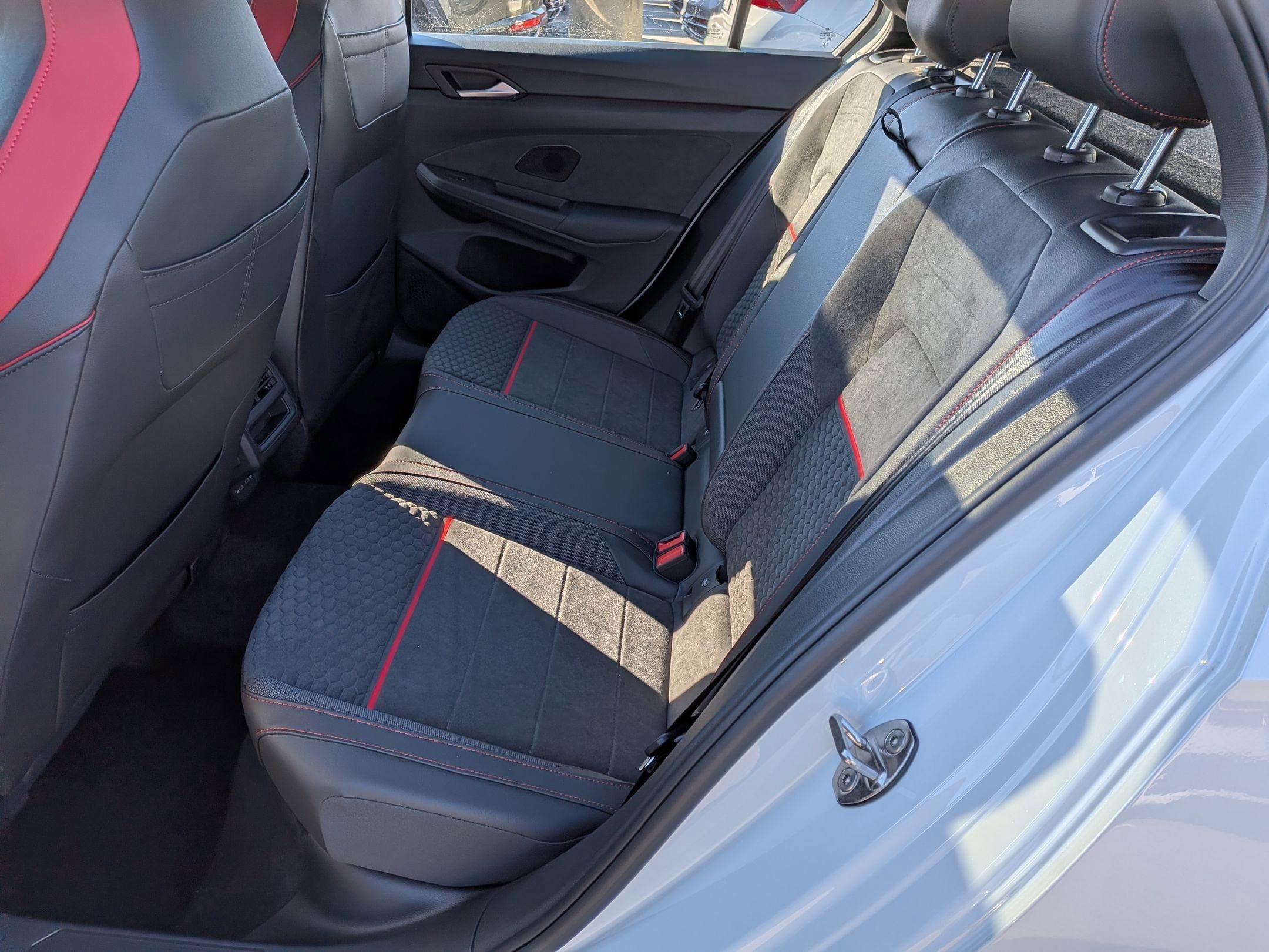 New 2026 Volkswagen GTI SE FWD image 29