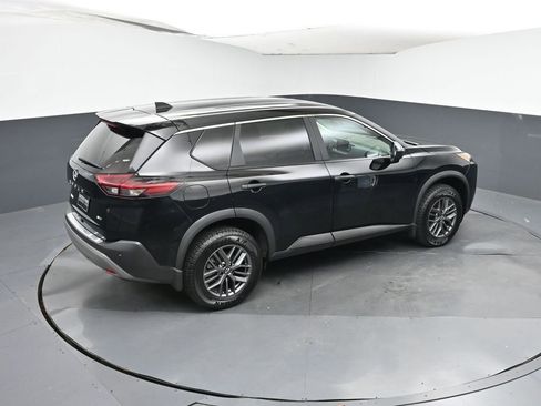 Used 2023 Nissan Rogue S image 36