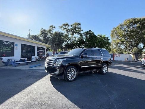 Used 2015 Cadillac Escalade Premium image 8