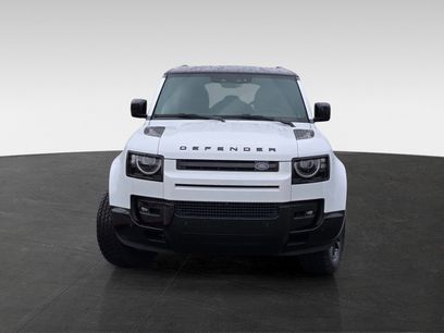 New 2026 Land Rover Defender 110 X-Dynamic SE