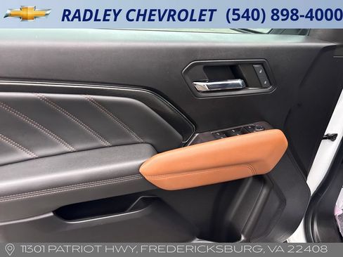 Certified 2023 GMC Canyon AT4 w/ Canyon Safety Plus Package AWD/4WD image 9