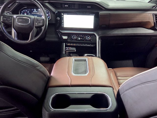 Used 2022 GMC Sierra 1500 Denali Ultimate AWD/4WD image 6
