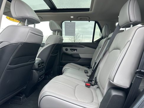 Used 2023 Honda Pilot Elite image 42